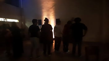 Meninos gostosos virgens rebolam a bumbum