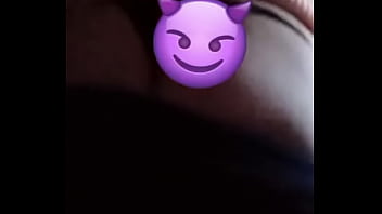 Moviendo el culito y ganas de montar