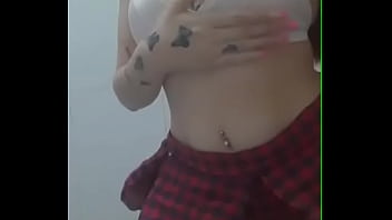 Do you prefer to see me in a red or black skirt