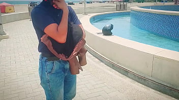 Sexo por dinero milf bisexual