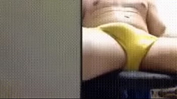 Punhetando Em Cima Da Cueca thumbnail