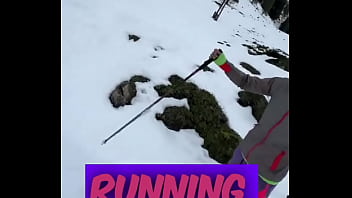 My first run in the snow ️ ️what's your favorite winter activity #firstsnow #run #wintervibes #chillyad