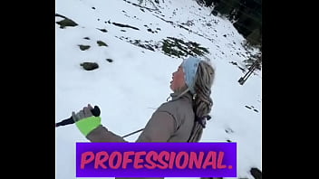 My first run in the snow ️ ️what's your favorite winter activity #firstsnow #run #wintervibes #chillyad