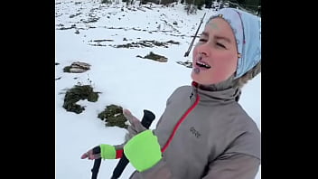 My first run in the snow ️ ️what's your favorite winter activity #firstsnow #run #wintervibes #chillyad