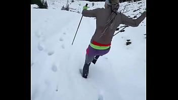 My first run in the snow ️ ️what's your favorite winter activity #firstsnow #run #wintervibes #chillyad