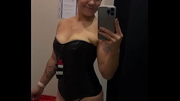 Un essayage vraiment au top deviens fan pour profiter des vidéos solo porn et