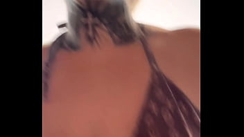 Será que sentar na rola fazendo exercícios na academia é bom