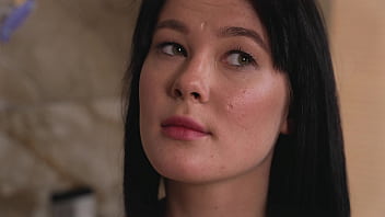 Monstrous dick destroys the ass of small fragile aarol renti