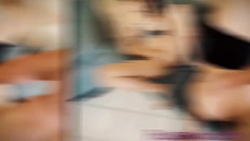 Escándalo en vivo padrastro y madre descubren a su desnuda en un live desde su celular"tras el escándalo del live