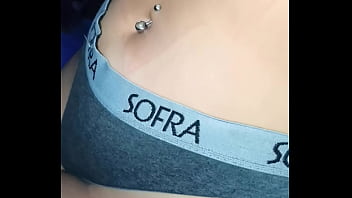 I can't resist such a beautiful navel