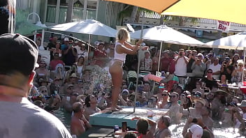Sexy stripper twerk contest pool party