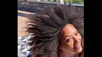 Eu só me alongando e ele já cheio de más intenções imaginando mil coisas