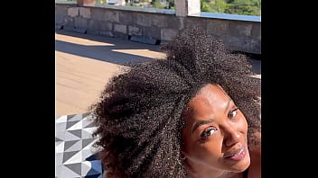 Eu só me alongando e ele já cheio de más intenções imaginando mil coisas