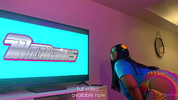 Thick college girl deepthroats and goes balls deep during audition