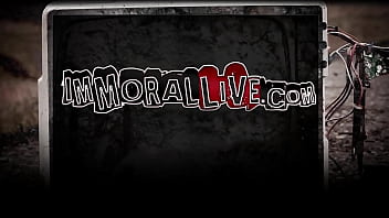 Sierra day talks dirty while she squirts