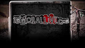 Sierra day talks dirty while she squirts