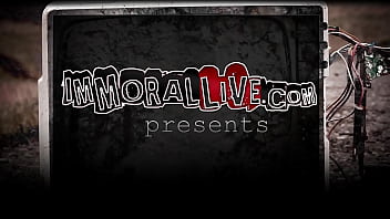 Sierra day talks dirty while she squirts