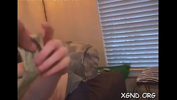 Teen goes wild on his knob