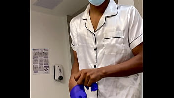 Médico me da medicina y yo le hago una gran mamada