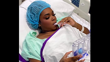 Médico me da medicina y yo le hago una gran mamada