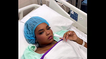 Médico me da medicina y yo le hago una gran mamada