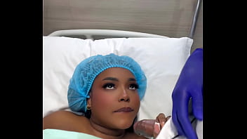Médico me da medicina y yo le hago una gran mamada