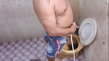 Meu padrasto me fode contra minha vontade e não sei como evitar