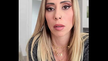 Hello la team nouvelle vidéo nouveau prank cette fois ci je piège un