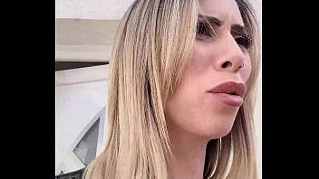 Hello la team nouvelle vidéo nouveau prank cette fois ci je piège un