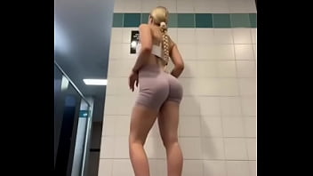 Booty legs with seducing posture