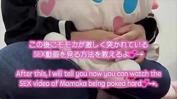 好きなヨガトレーナーのもっこりしたおちんこを見ながらヨガしてたらムラムラが止まらず、トイレでオナニーしちゃう女子大生。