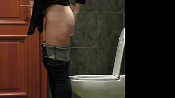 B round ass and hairy pussy