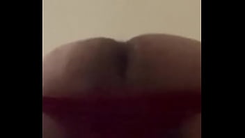 Besame En Mi Colita thumbnail