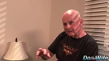 Big dick riding makes horny wife ariella ferrara squirt