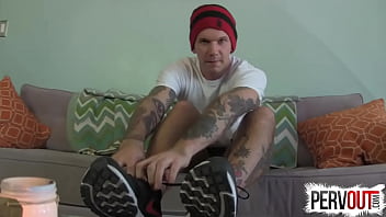 Creeping Will Havoc's Feet Gay Foot Fetish thumbnail