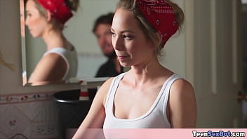 Household chores interrupted by horny pop