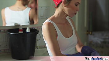 Household chores interrupted by horny pop