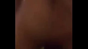 Me encanta saltar encima de mi esposo y luego tragarme todo su semen