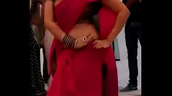 Cute hot girls dancing non nude