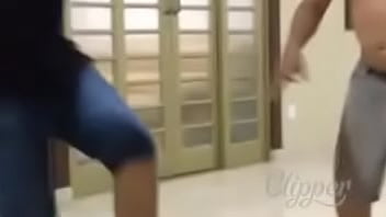 Descolado adquirindo e namorado corno grava