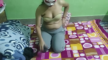 Vibrator Se Bujhai Choot Ki Pyaas thumbnail