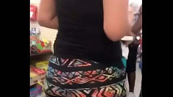 What a ass on red just creeping