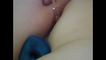 Butt plug in rn milf's pussy