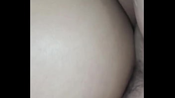 Sexo anal en el baño con mi hermanastro