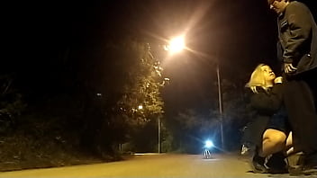 Blowjob on the street with police