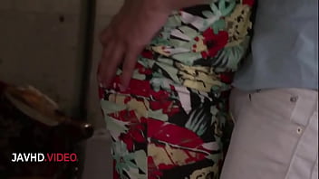 Curvy asian beauty takes charge in steamy oral pleasure session