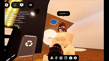 Reviento el coño de una putita por ser insistente