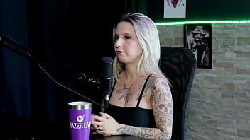 Ficou nervosa ao postar seu primeiro conteúdo um casado é seu assinante pediram o barulho de seu estômago e não gosta de tapa na buceta baby fire sheer red