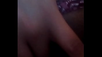 Le gusta mandarme videos tocándose