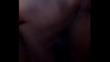 Le gusta mandarme videos tocándose